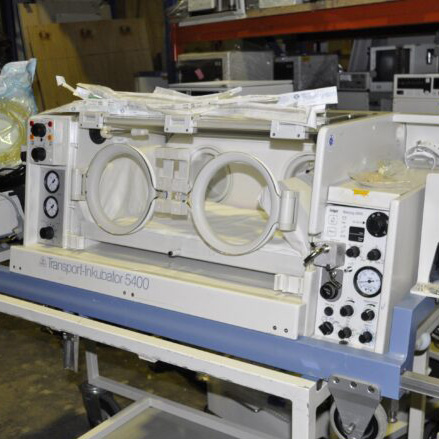 neonatal-incubators-drager-5400-768x510